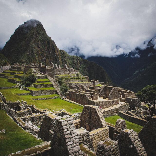#machupicchu #peru #historicalbuilding #highlands #clouds #highmountains #ancient #travel